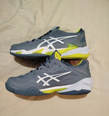Chaussures tennis baskets sneakers running 
