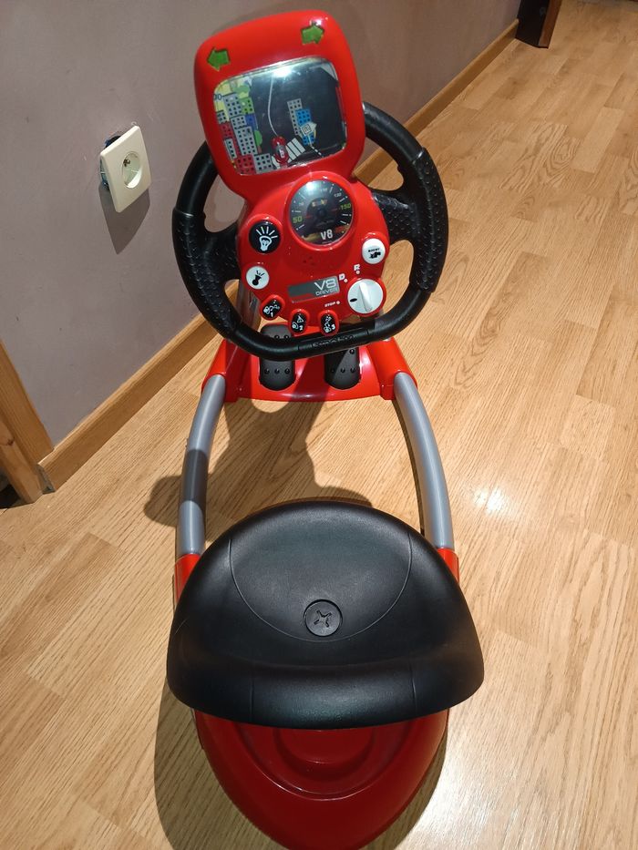 Volant v8 - photo numéro 2