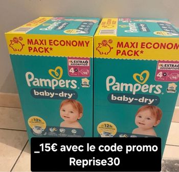 2 cartons de couches Pampers taille 4