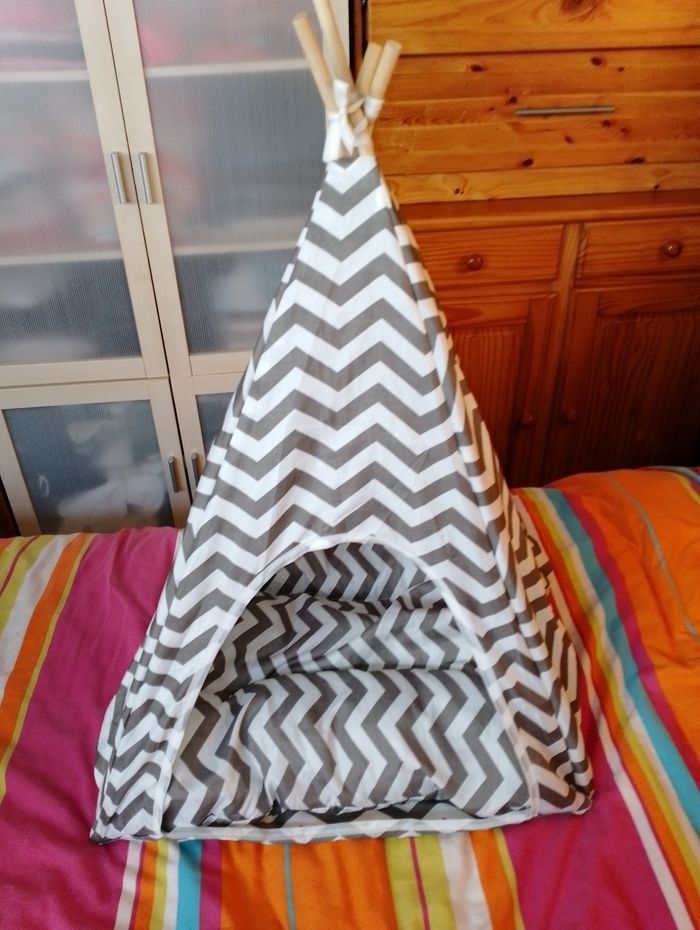 Cabane, tente, tipi pour enfants où animaux comme neuf - photo numéro 1