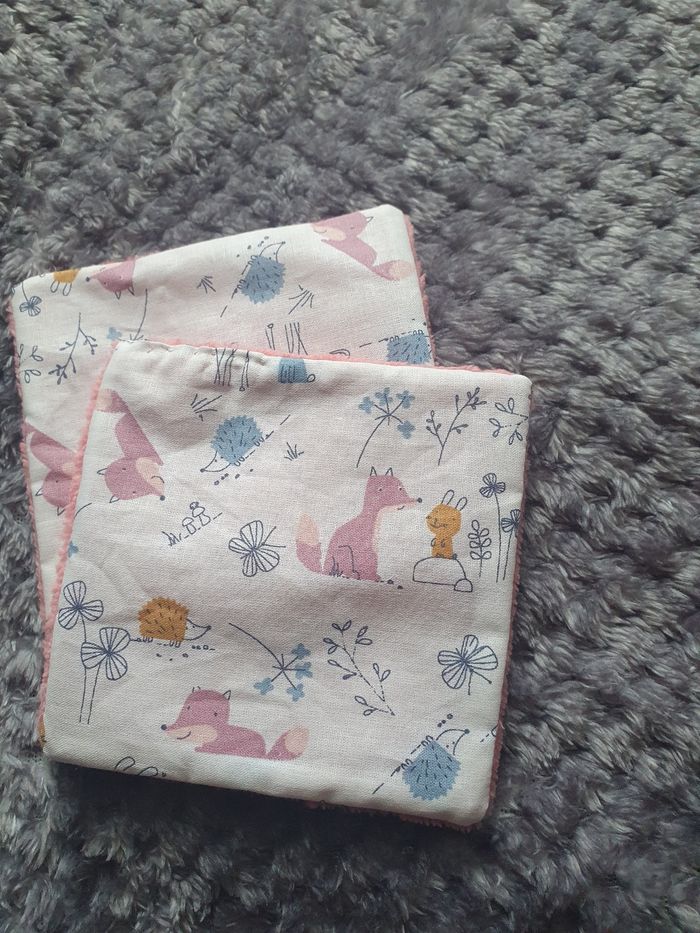 Lot de 10 lingettes bambou rouge tissu motif petits animaux de la forêt - photo numéro 2
