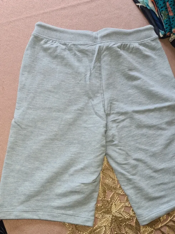 Short en coton dpam neuf 🦕🦖 12 ans - photo numéro 4