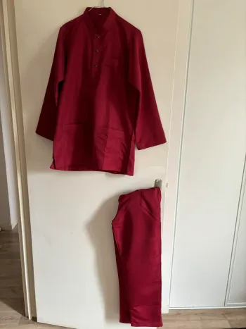 Ensemble homme bordeaux neuf S