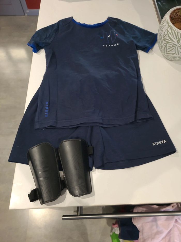 Ensemble de foot, France, taille 8 ans