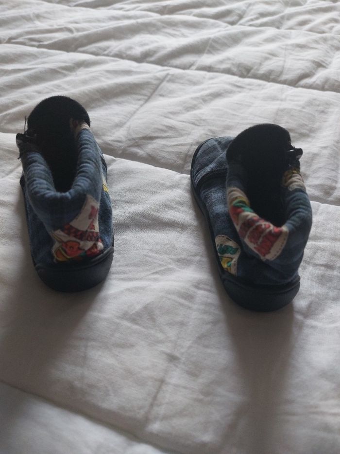 Chaussons garçon taille 23 - photo numéro 2