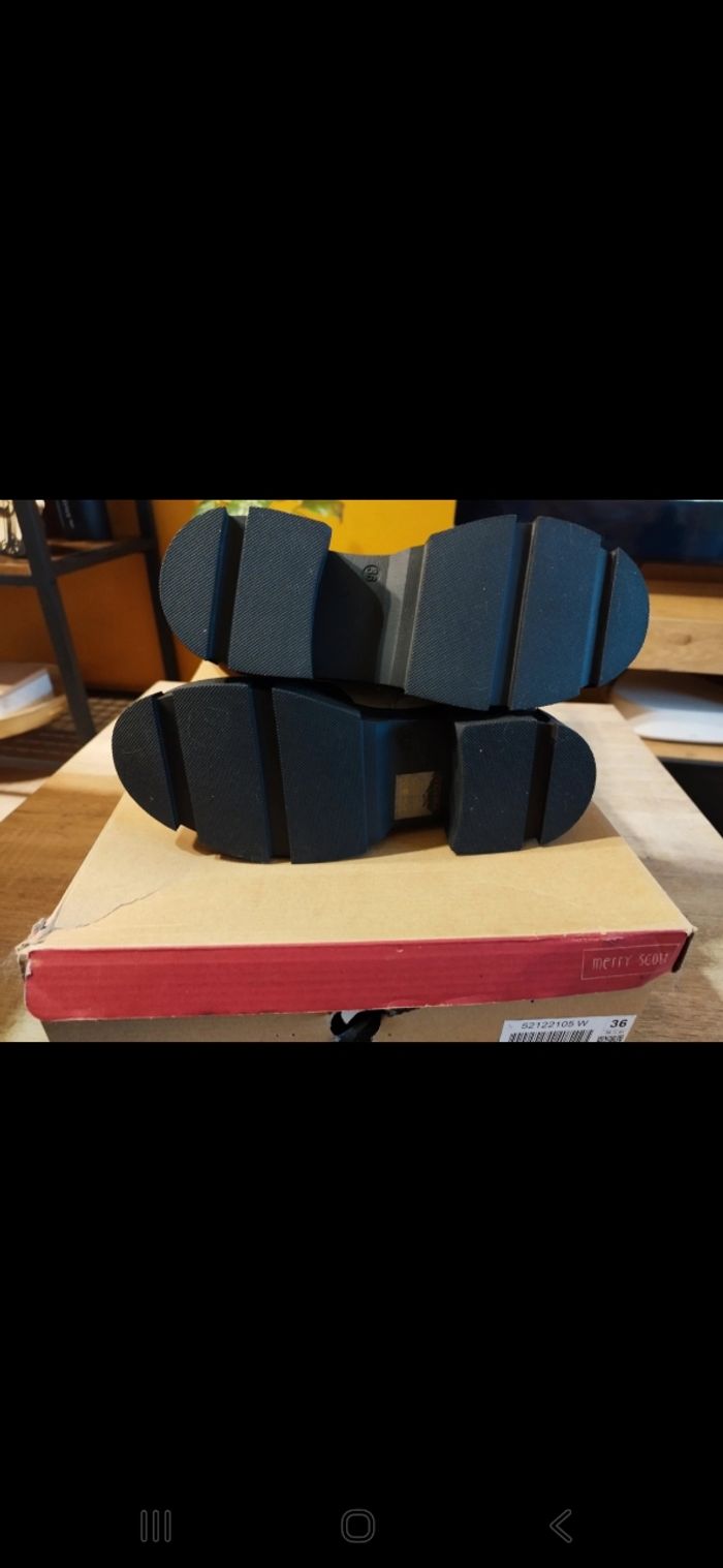 Botte crantée - photo numéro 3