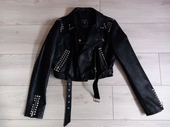 Perfecto veste Guess