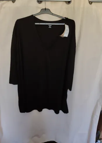 Haut noir manche 3/4 avec côtés fendus taille xxxl femme kiabi neuf