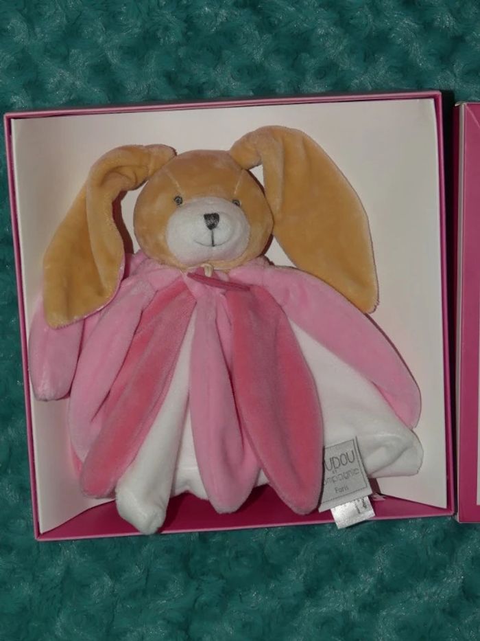 Doudou plat lapin rose blanc Doudou et compagnie 🐰Neuf - photo numéro 2