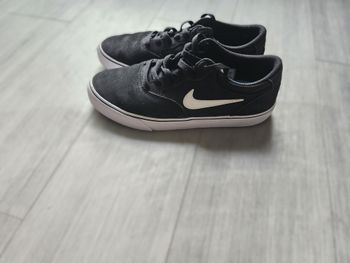Baskets Nike pointure 41