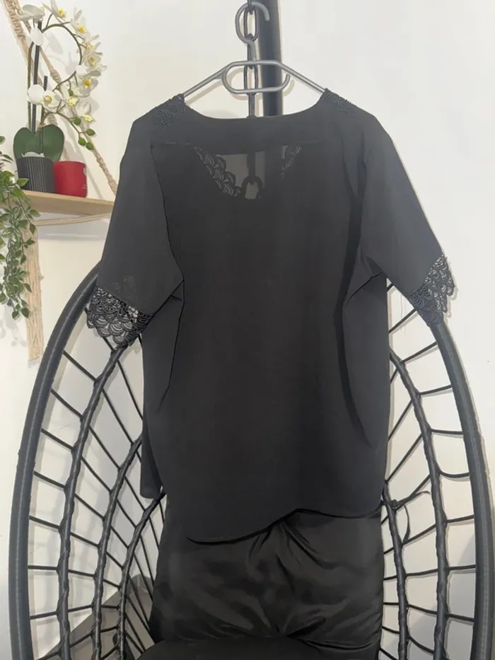 Chemisier femme noir léger – Taille L – Élégant et confortable - photo numéro 4