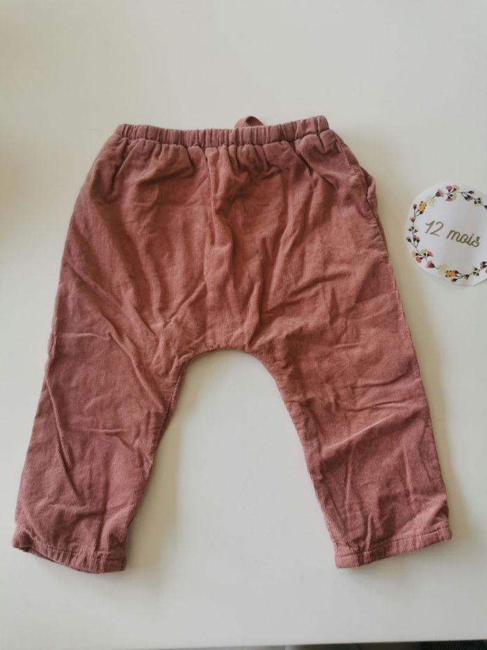 Lot de 3 articles bébé fille 12mois(2 pantalons + 1 bodie)en très bon état sergent major, boutchou - photo numéro 4