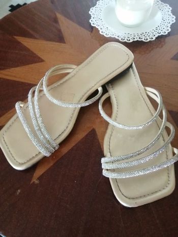 Sandales taille 40