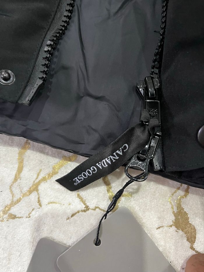 Canada goose sans manche noir - photo numéro 7