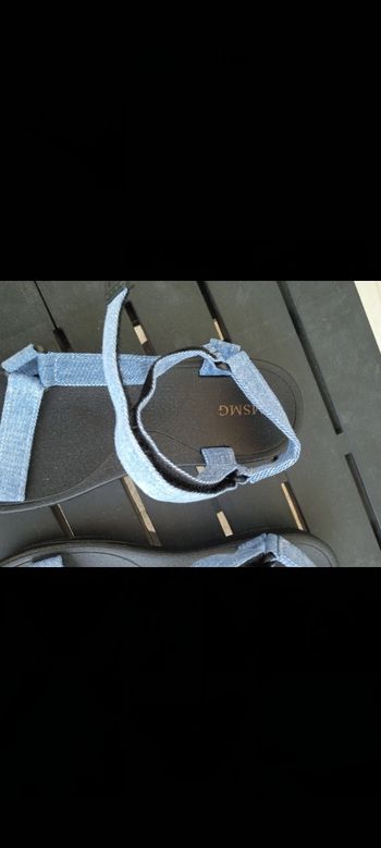 Jolies sandales en jean couleur bleu s