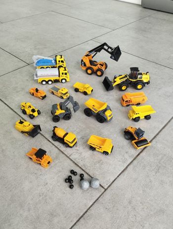 Lot véhicules de chantier