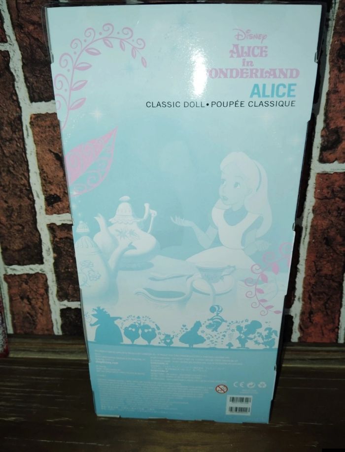 Poupée Disney Alice au pays des merveilles - photo numéro 2