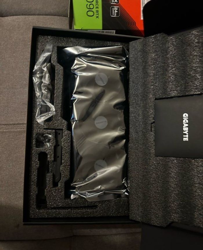 RTX 4090gaming oc 24 gb - photo numéro 4