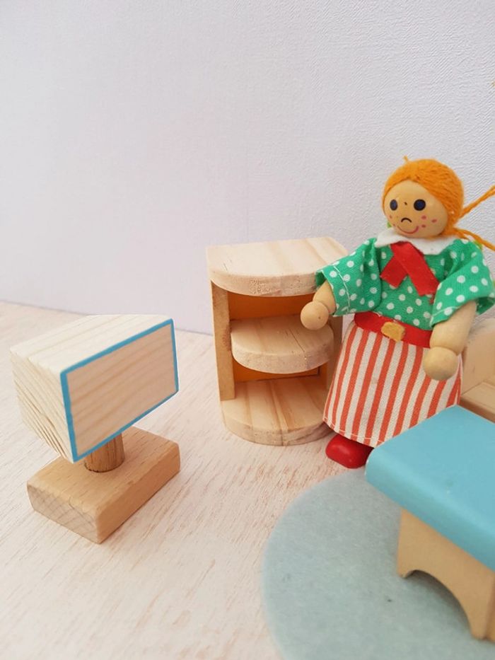 Chambre d'enfant avec lit toboggan et mobilier en bois maison de poupée - photo numéro 10