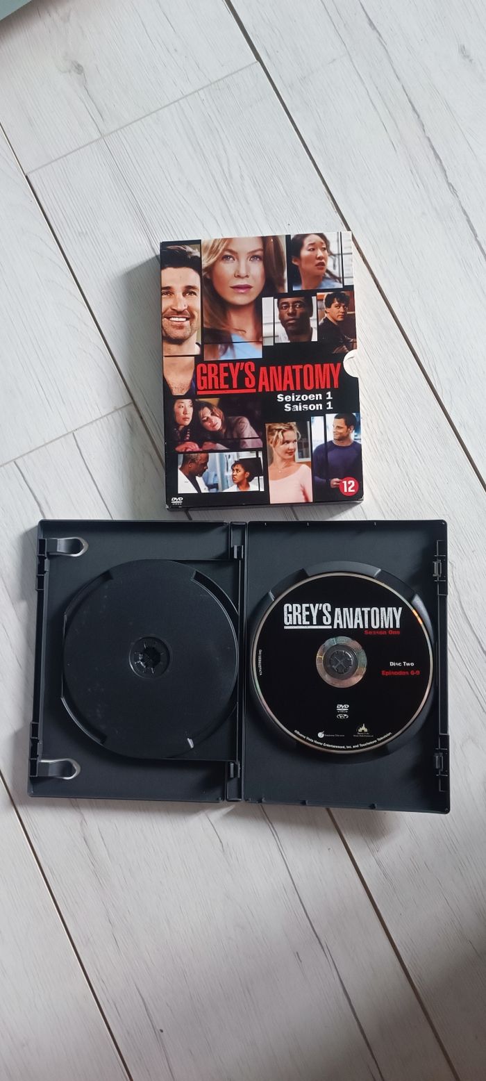 💿 Coffret DVD Grey's anatomy Saison 1 💿 - photo numéro 4