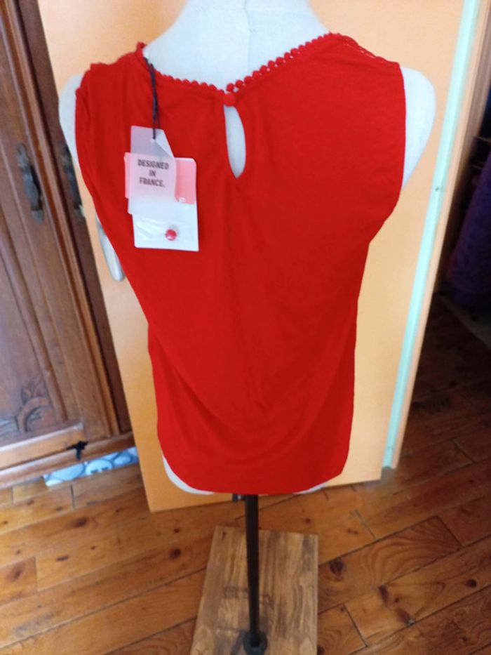 Débardeur rouge - photo numéro 7