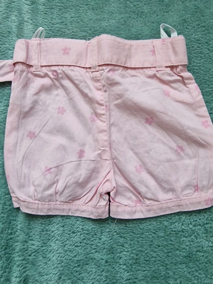 Très beau short 74 cm - photo numéro 2