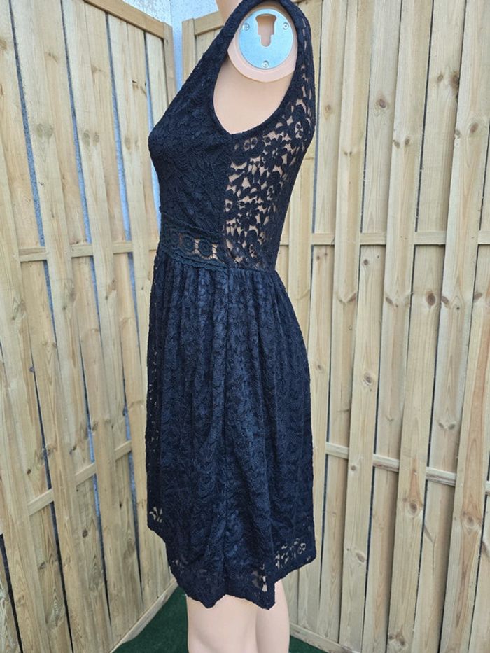 Robe dentelle crochet neuve prix boutique 39€99🍒Promise🍒taille 34 - photo numéro 3