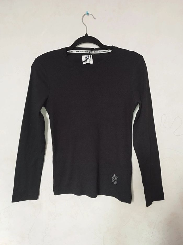 T-shirt noir manches longues
