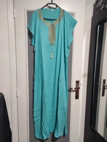 Djellaba neuve, bleu turquoise taille 3