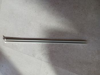 Aiguilles à tricoter n° 6 longueur 40 cm grise