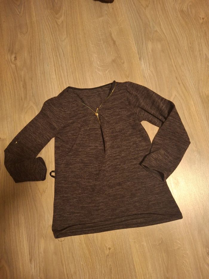 Haut gris manche longue taille s