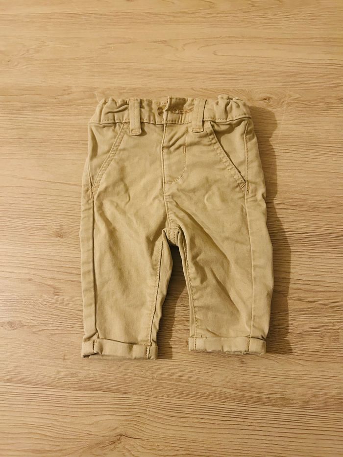 Vend pantalon taille 1 mois