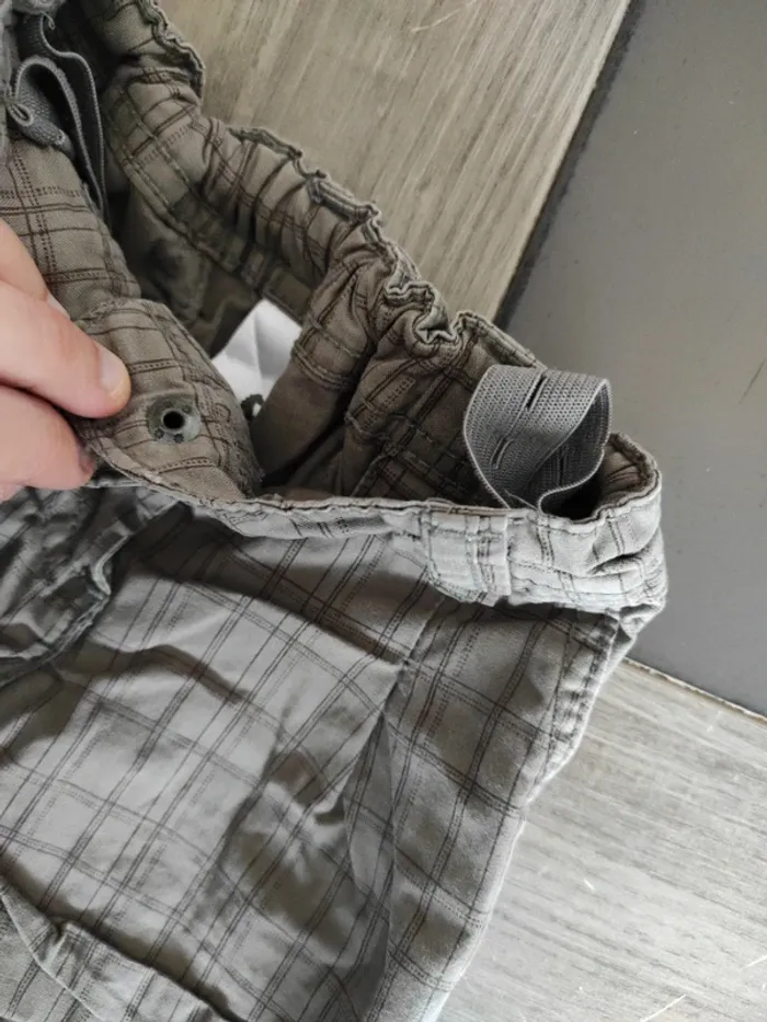 Short kaki - photo numéro 4