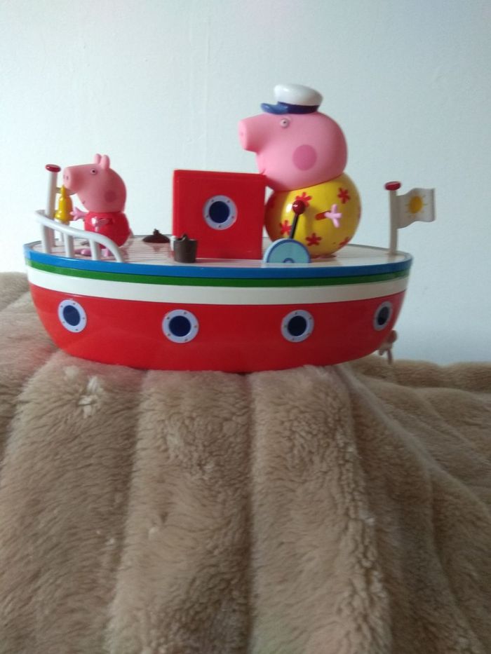 Jouet Peppa Pig bateau & figurines +Peluches tissu lavable - photo numéro 4