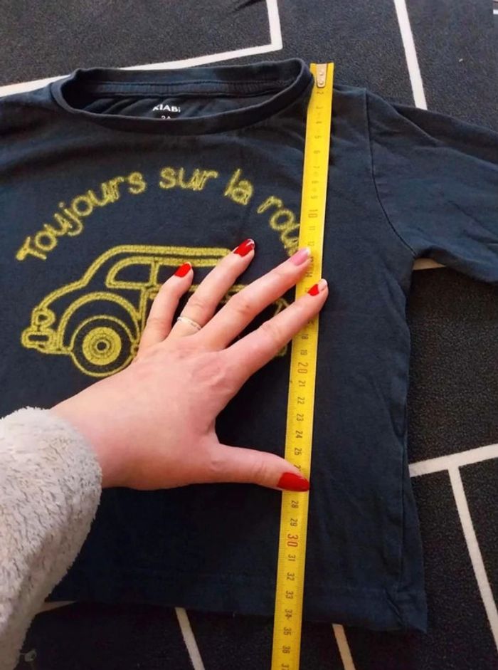 Tee shirt taille 3 - photo numéro 4