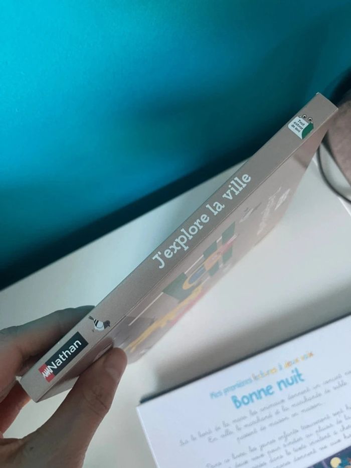 Livre à volets j’explore la ville neuf - photo numéro 2