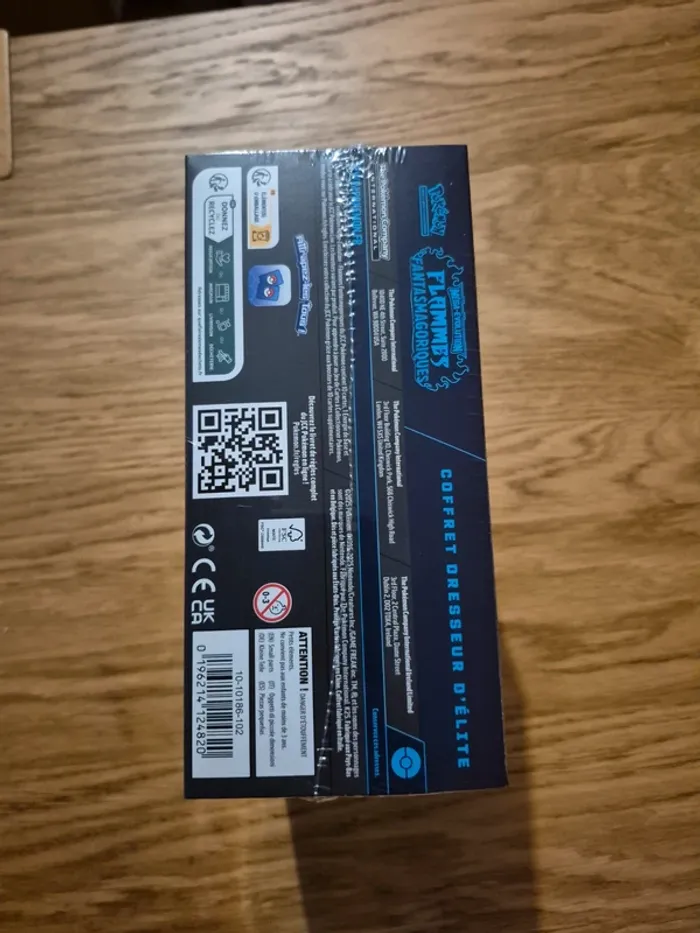 Coffret dresseur d'élite pokémon Flammes Fantasmagoriques me02 dracaufeu neuf Fr - photo numéro 6