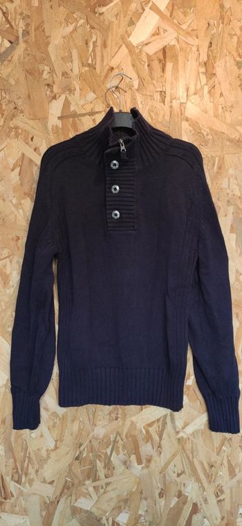 Pull bleu marine