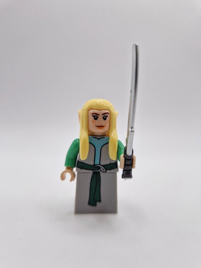 Figurine type lego Guerrier Elfe seigneur des anneaux / hobbit - photo numéro 2