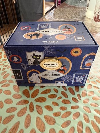 Petite boîte métal 