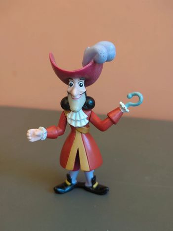 figurine Disney capitaine crochet
