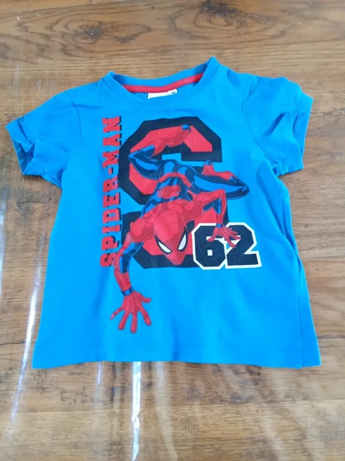 Tee-shirts spiderman