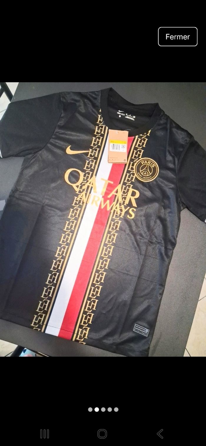 Maillot Concept PSG taille S - photo numéro 2