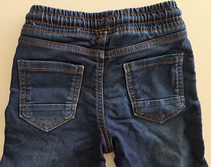 Short en jean stretch garçon 5 ans TBE - photo numéro 5