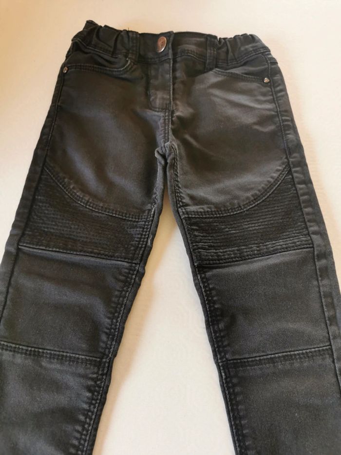 Pantalon fille 3 ans - photo numéro 2