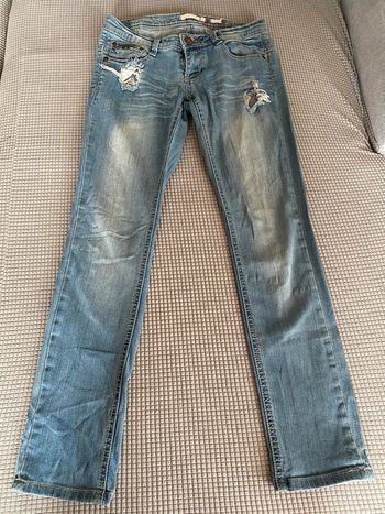Jean skinny troué taille 36/38