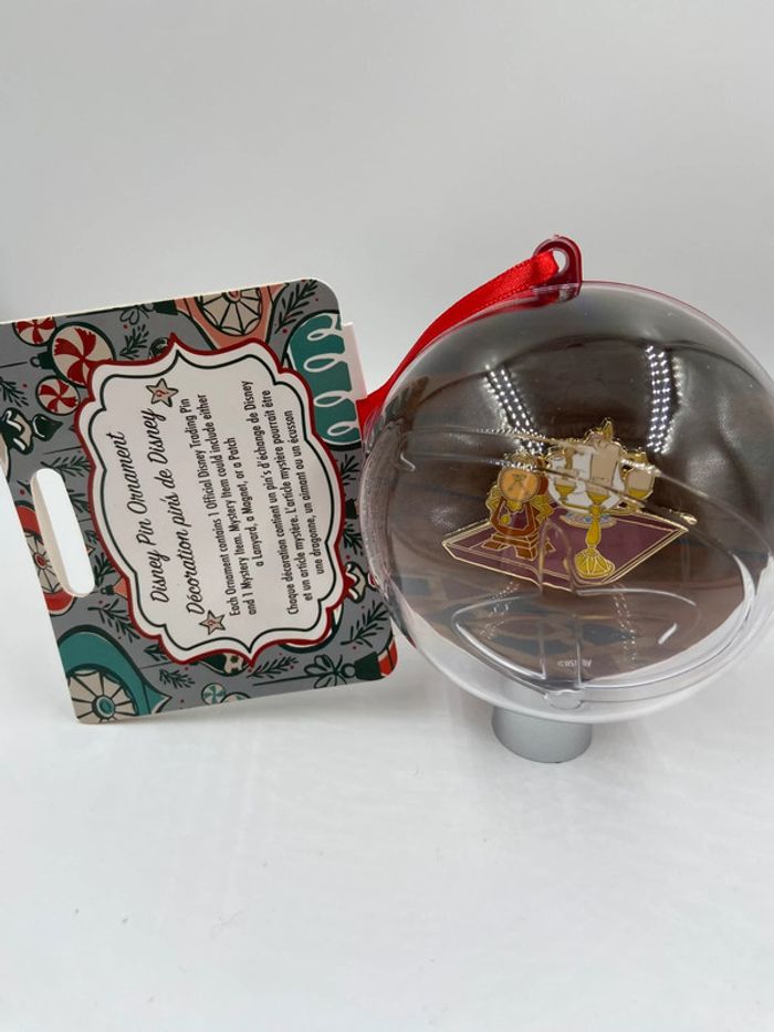 Ornement Coffret cadeau mystère et pin's en édition limitée La Belle et la Bête