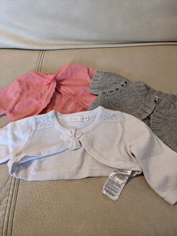 Lot boléros bébé 3 mois