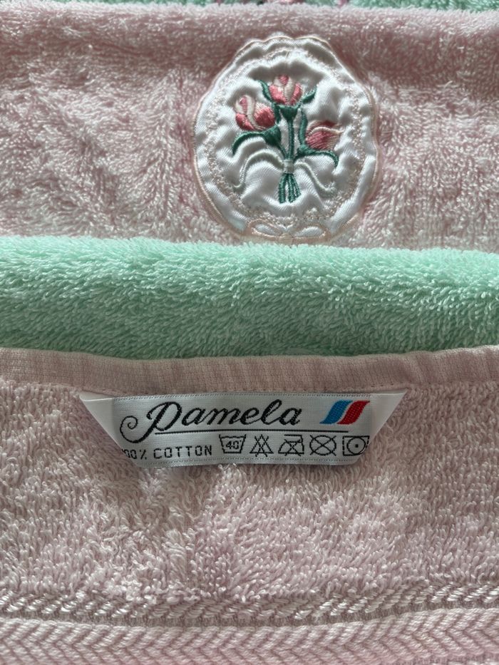 Serviette de toilette - photo numéro 2