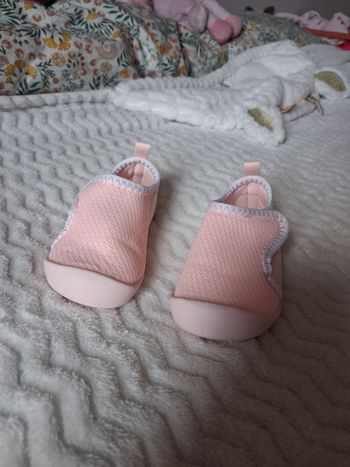 Chaussures aquatiques T23